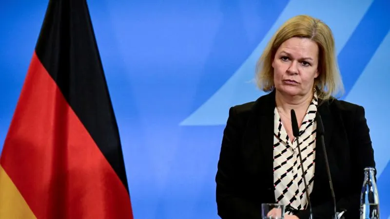 Almanya İçişleri Bakanı Nancy Faeser ülkedeki Hamas destekçilerini sınır dışı etmek için tüm yasal yolları kullanacak