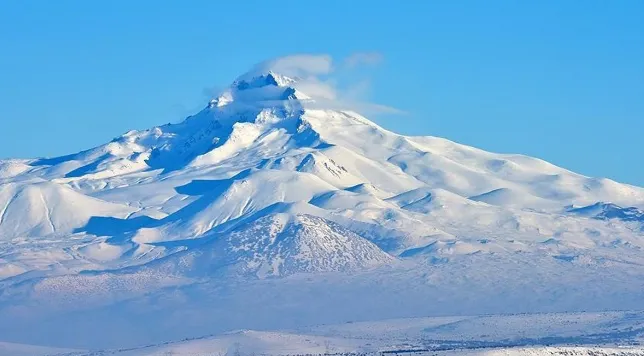 Erciyes Dağı nerede? Erciyes Dağı kaç metre? Erciyes Türkiye