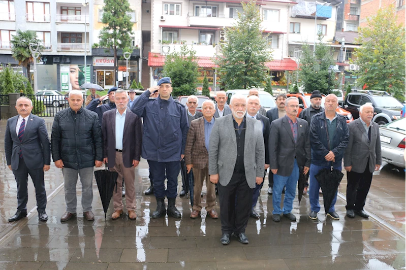 Of ilçesinde Muhtarlar Günü dolayısıyla tören düzenlendi