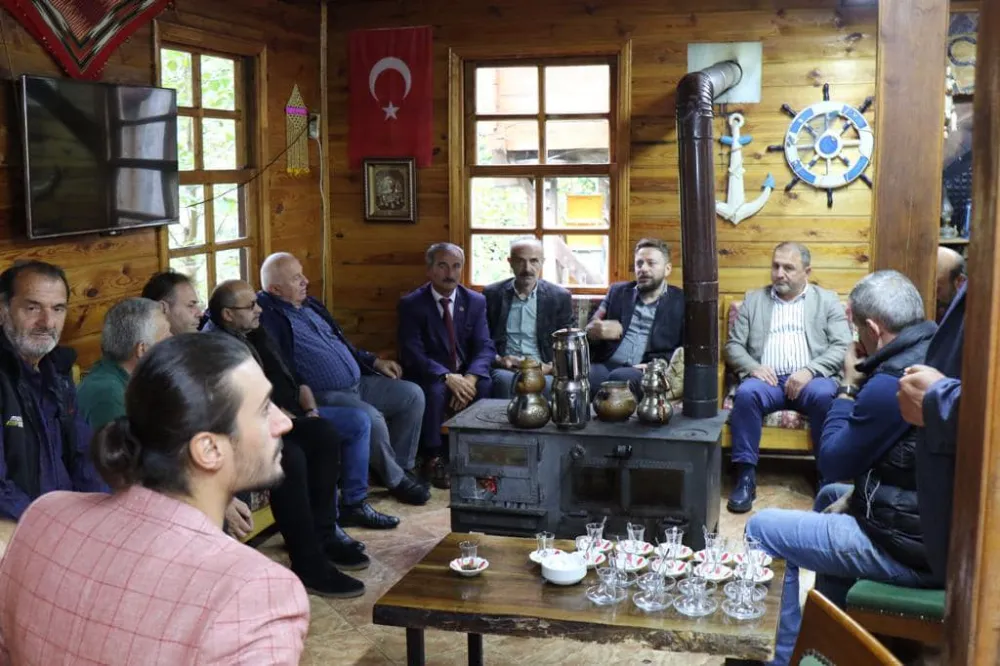 Muhammed Avcı ve Ak Parti Heyeti, Karaağaç Köyünde Bölge Muhtarlarıyla Sorunları İstişare Etti