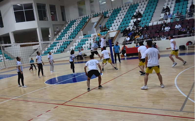 Boyabat’ta voleybol turnuvası düzenlendi