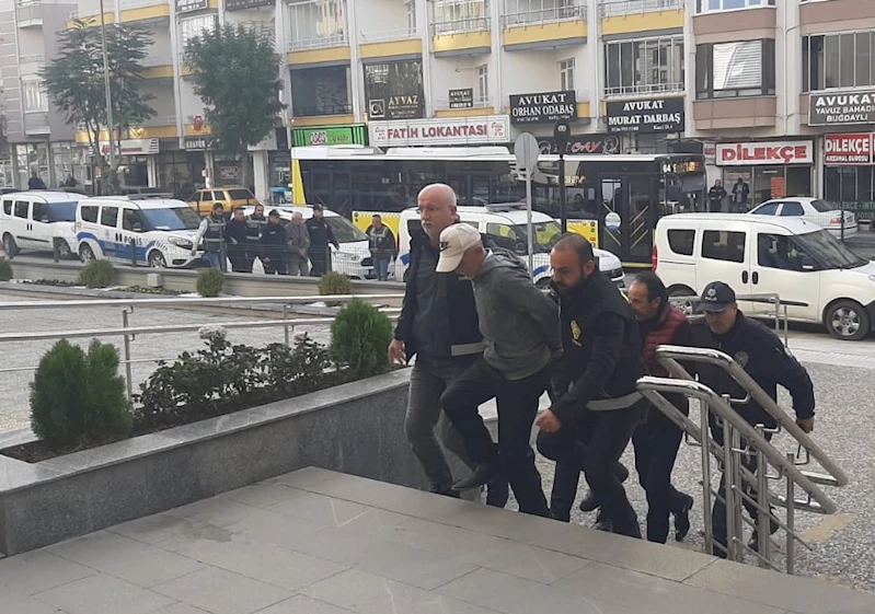 Çorum’da fuhuş operasyonunda gözaltına alınanlardan 3