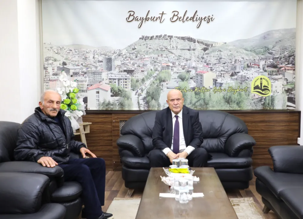 Boğaziçi Sucukları Sahibi Mehmet Eraslan, Bayburt Belediye Başkanı Hükmü Pekmezci