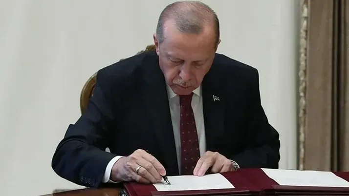 Ders saatlerinde değişiklik! Cumhurbaşkanı Erdoğan imzaladı