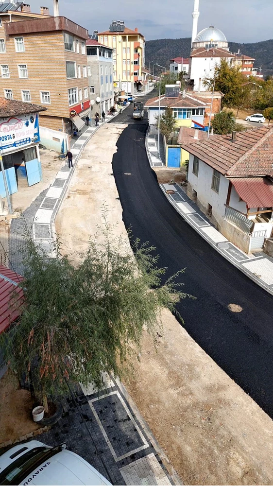 Saraydüzü Belediyesinin asfalt çalışmaları sürüyor