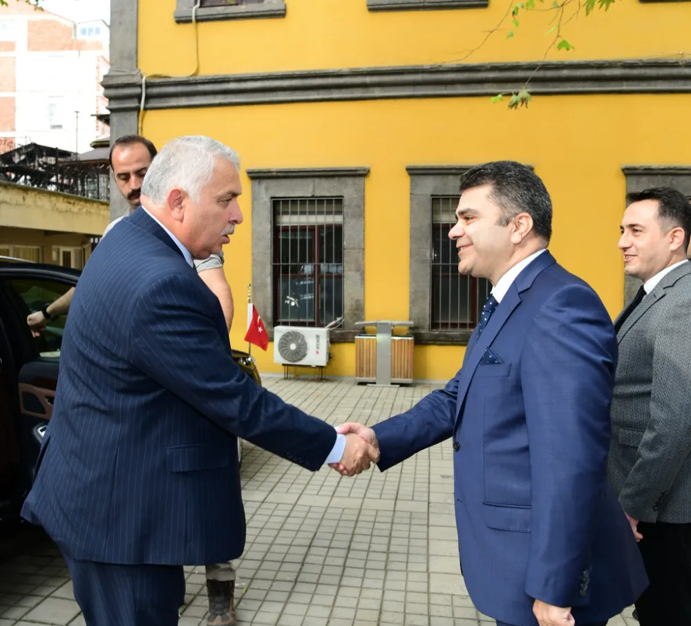 Vali Aziz Yıldırım, Cumhurbaşkanlığı İletişim Başkanlığı Trabzon Bölge Müdürlüğünü Ziyaret Etti