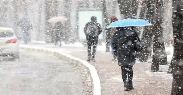 Rize ve Artvin’’e Turuncu Uyarı: Şiddetli Yağış, Yükseklerde Yoğun Kar Yağışı Bekleniyor