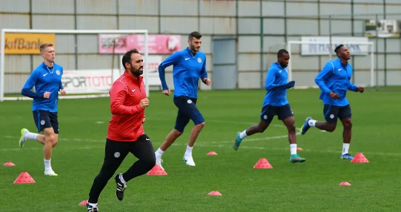 Çaykur Rizespor Antalyaspor maçı hazırlıklarını sürdürüyor