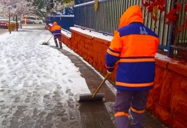 Erzurum Büyükşehir Belediyesi, Kar Temizleme Çalışmalarına Hız Kesmeden Devam Ediyor