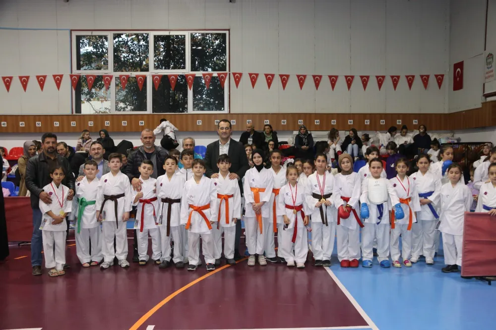 Akçaabat Belediyesi, Spor Ruhunu Yaşattı: Karate Şampiyonası Büyük İlgi Gördü