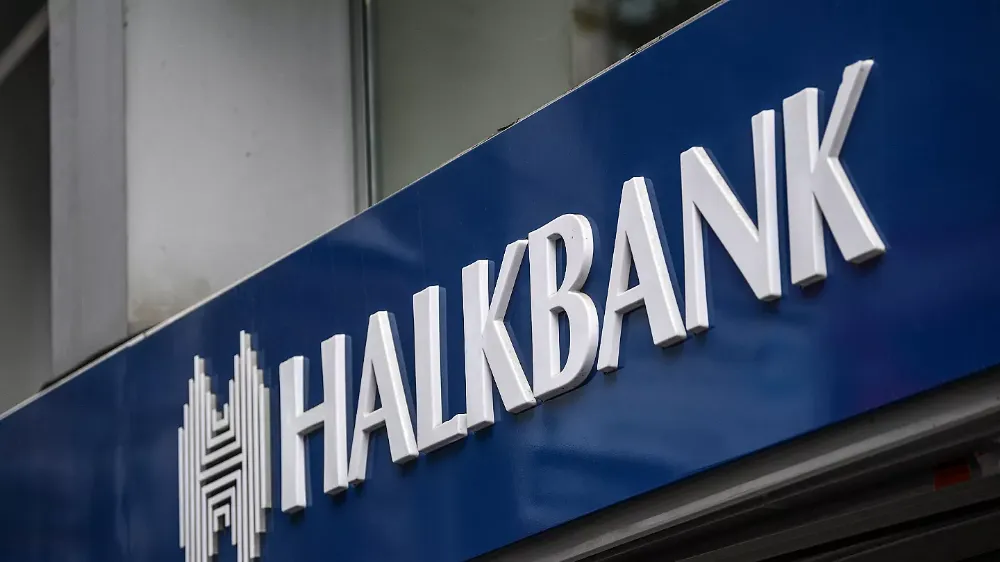 Emeklilere Özel İhtiyaç Kredisi Fırsatı: Halkbank 40.000 TL İçin Düşük Faiz Oranları Sunuyor!