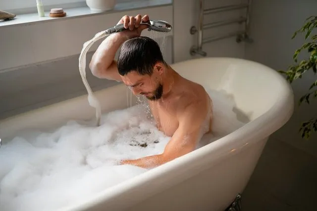 Banyo terapisi: Her gün banyo yapmanın sağlığınıza 6 yararı
