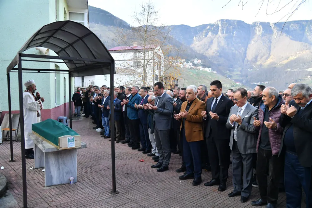 Akçaabat Belediye Başkanı Osman Nuri Ekim, Şoförler Odası Programında Konuştu