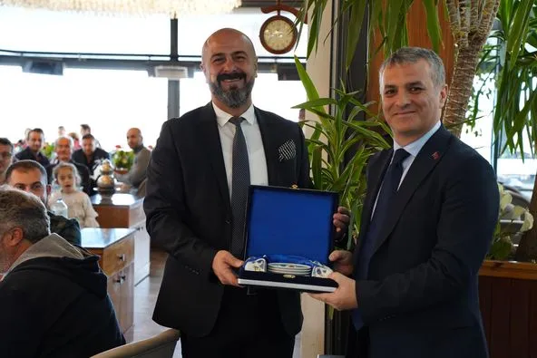 Yomra Belediye Başkanı Mustafa Bıyık, Başkent Yomralılar Kültür ve Yardımlaşma Derneği İle Bir Araya Geldi
