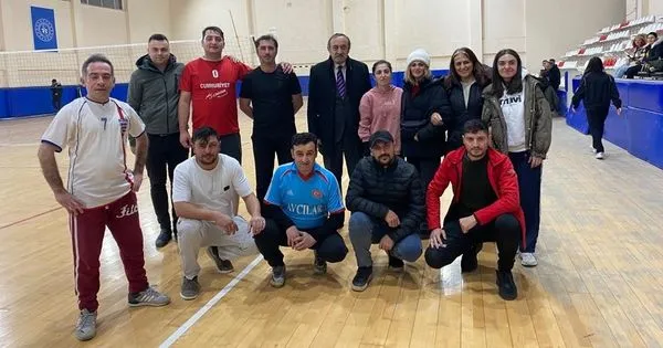 Şavşat Belediyesi Voleybol Turnuvasında Büyük Başarı Kazandı