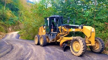 Trabzon Büyükşehir Belediyesi, ilçelerde asfalt çalışmalarını sürdürüyor