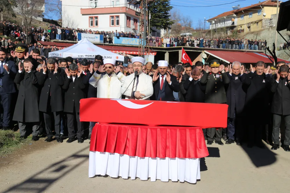 Şehit Piyade Sözleşmeli Er Yasin Karaca