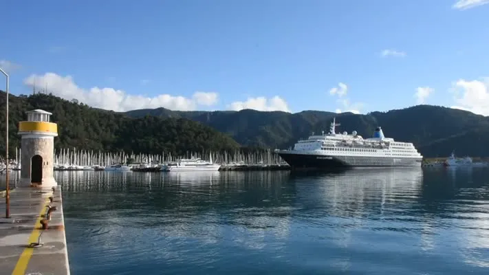 Muğla limanları bu yıl 98 kruvaziyerle gelen yaklaşık 89 bin yolcuyu ağırladı