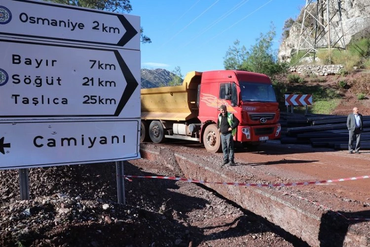 Bozburun içme suyu hattı ilerliyor