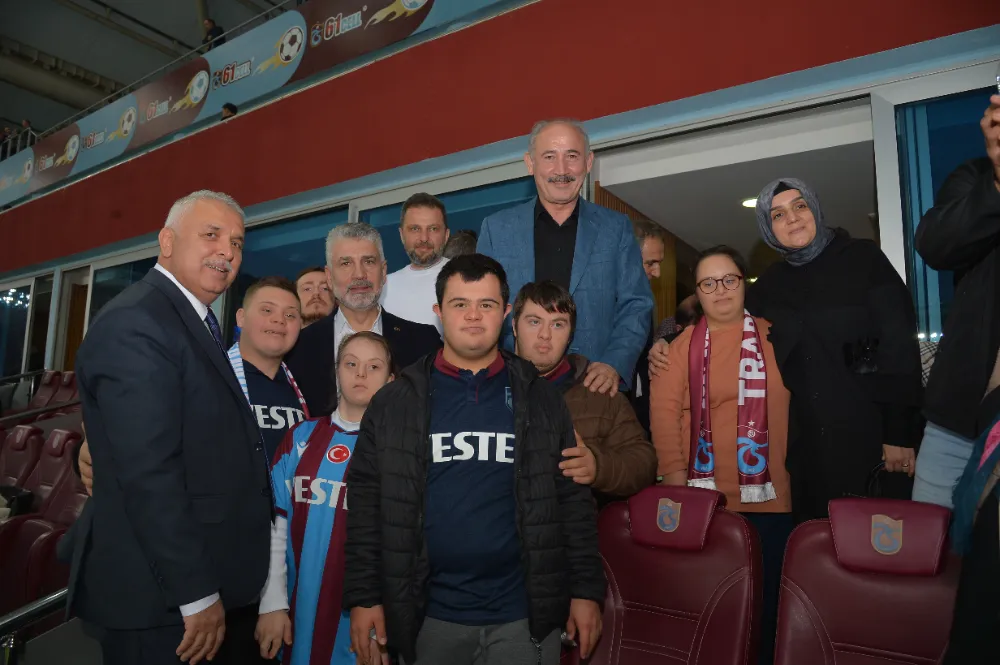 TRABZONSPOR MAÇININ ‘ÖZEL’ MİSAFİRLERİ VARDI