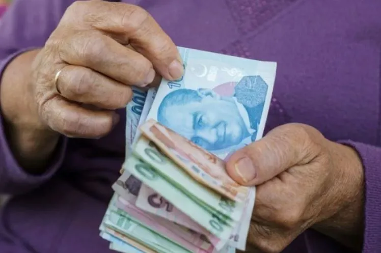 Emeklilerin 2024 zammı netleşti, En düşük emekli maaşı 10 bin lira mı oldu?