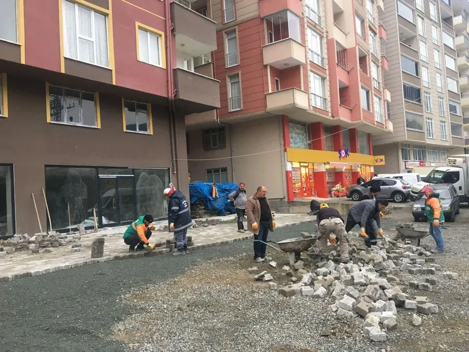 Borçka Belediyesi, Altyapı ve Estetik Çalışmalarına Devam Ediyor