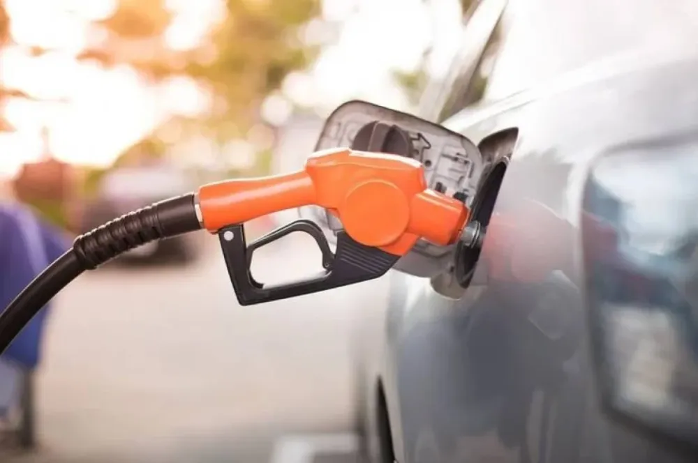Benzine indirim mi geldi? 9 Aralık benzin indirimi sonrası litre fiyatı ne kadar?