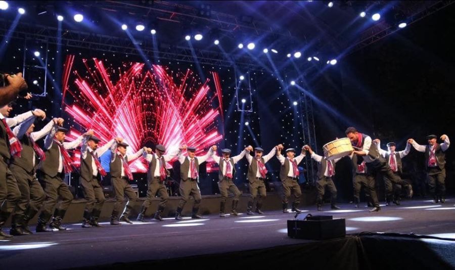 8. uluslararası halk dansları ve müzik festivali bugün Trabzon