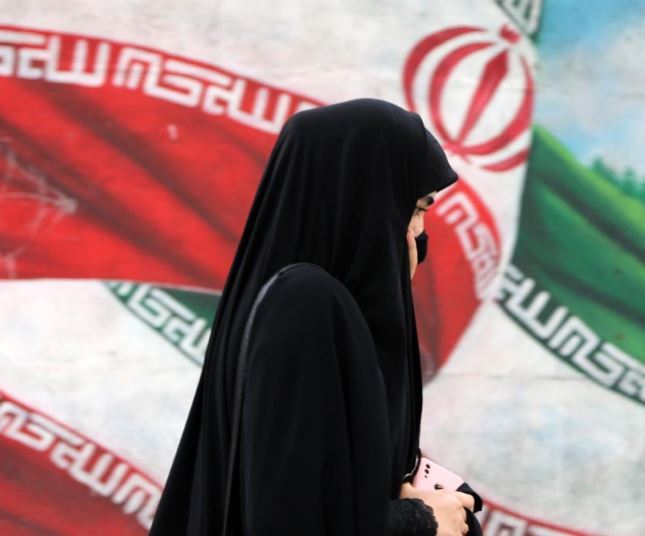 İran Emniyet Teşkilatı başörtüsü denetimleri devam edeceği açıklandı