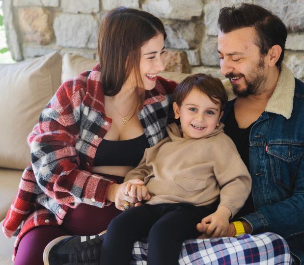 Hazal Kaya, Kendisine Hakaret ve Küfür Eden Şahıs Hakkında Uzaklaştırma Kararı Aldırdı!