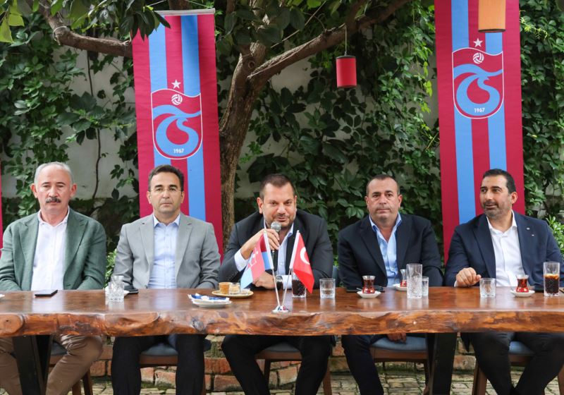 Trabzonspor Kulübü Başkanı Ertuğrul Doğan, belediye başkanlarıyla bir araya geldi
