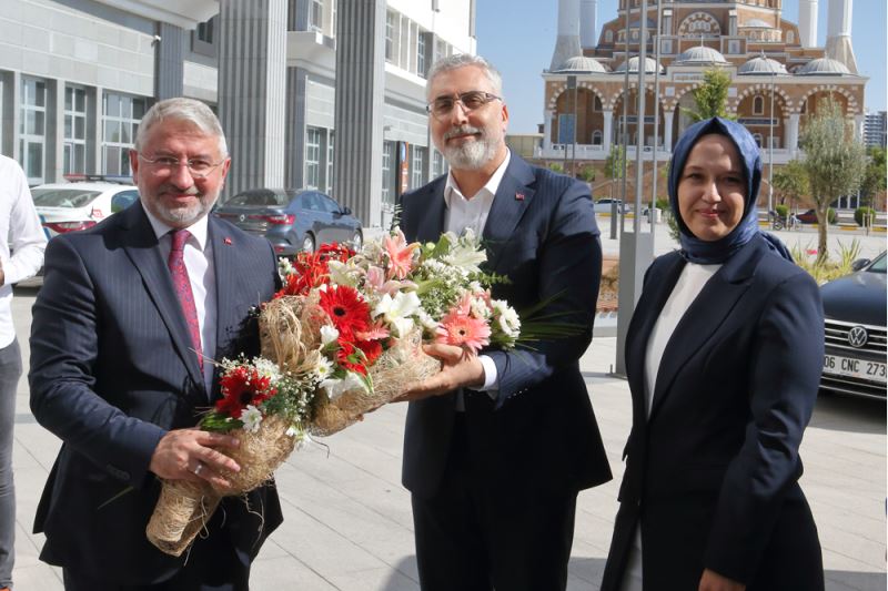 Çalışma ve Sosyal Güvenlik Bakanı Işıkhan, Çorum