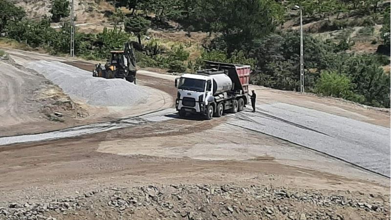 Oğuzlar Belediyesi TOKİ ve Devlet Hastanesi yollarını asfaltladı