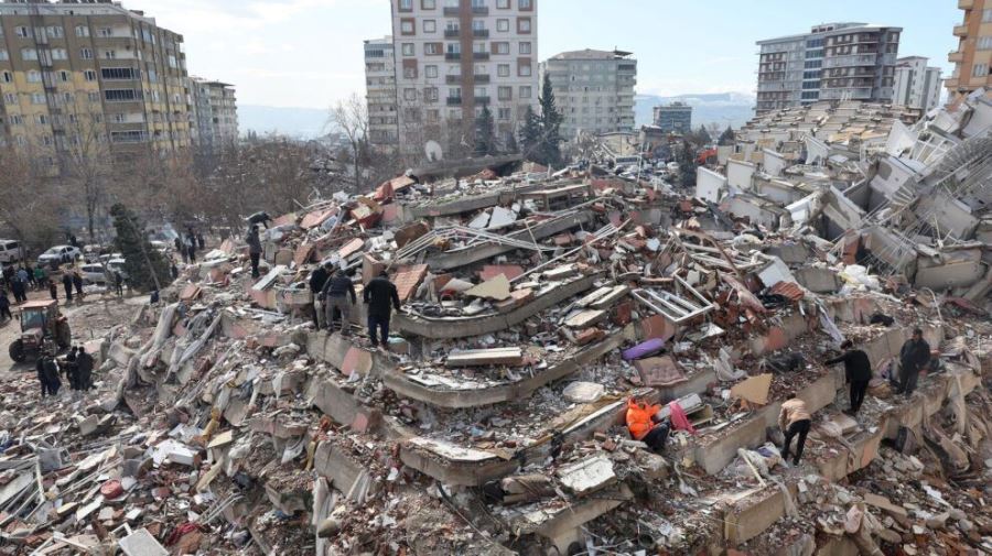 Trabzonlu siyasiler Marmara Depreminde hayatını kaybeden vatandaşları unutmadı