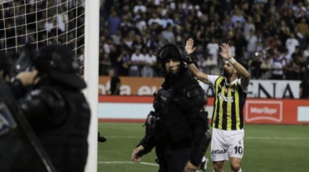 Fenerbahçe-Maribor Maçında Ne Oldu, Neden Kavga Çıktı?