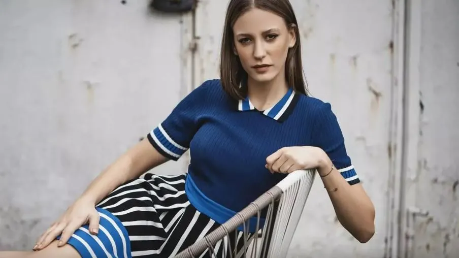 Serenay Sarıkaya