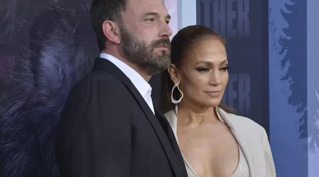 Ben Affleck Eşi Jennifer Lopez