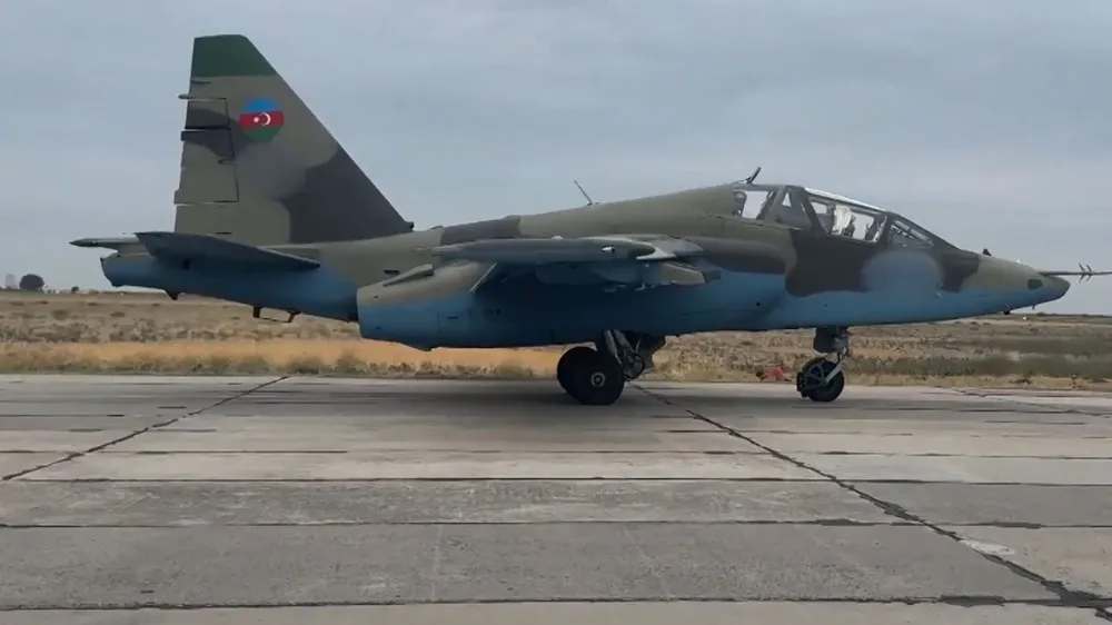 Azerbaycan, hava kuvvetleri tatbikatına başladı