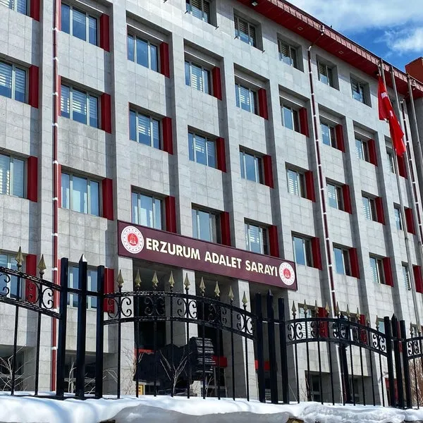 Erzurum Emniyeti, İki Terör Örgütü Üyesini Teslim Olmaya İkna Etti