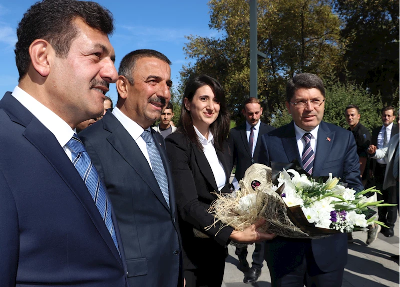 Adalet Bakanı Tunç, Zonguldak Valiliğini ziyaretinde konuştu: