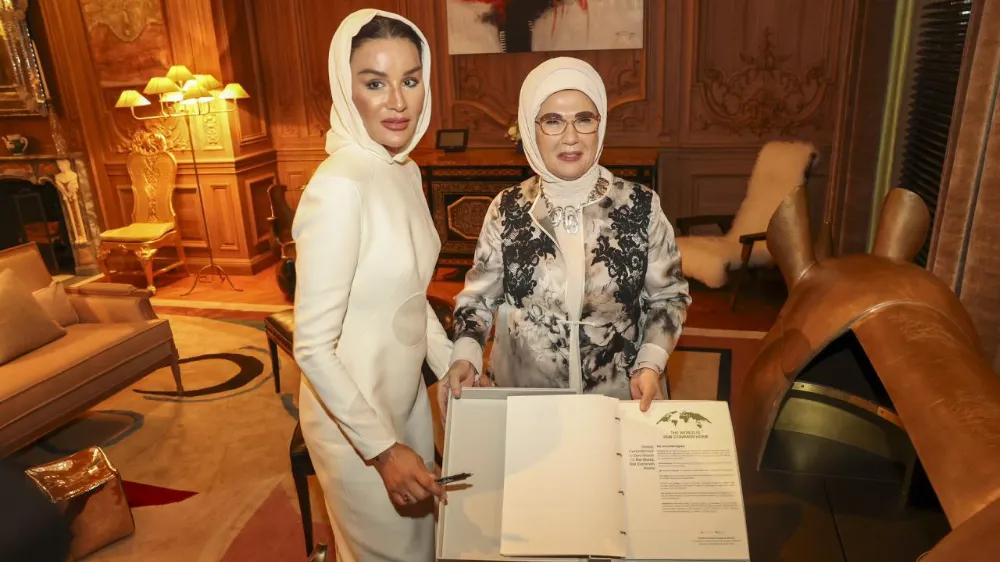 Emine Erdoğan, Katar Emiri Şeyh Al Sani