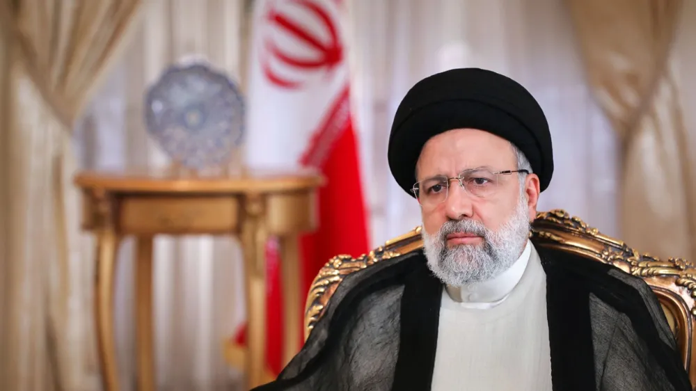 İran Cumhurbaşkanı Reisi: Dünyanın beklediği kurtarıcı şu an hayatta