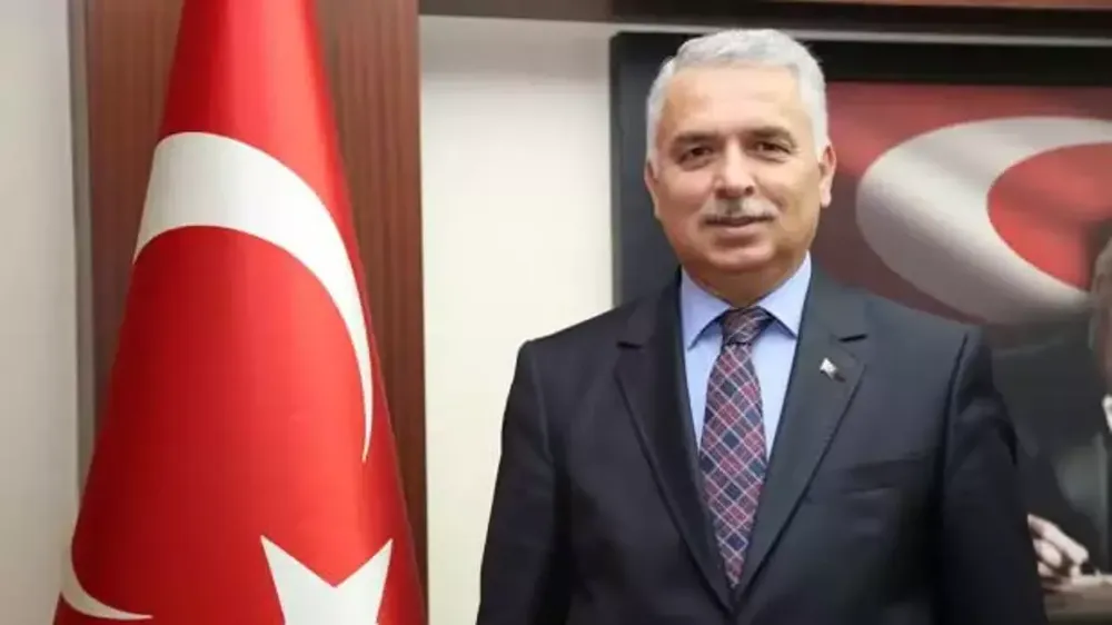 Trabzon Valisi Aziz Yıldırım, Akçaabat Belediye Başkanı Osman Nuri Ekim