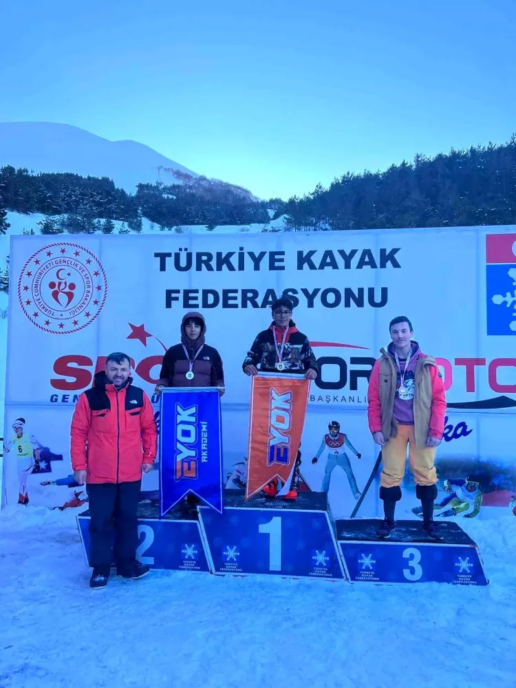 Kayserili Sporcular Snowboard Yarışmasında 10 Madalya Kazandı