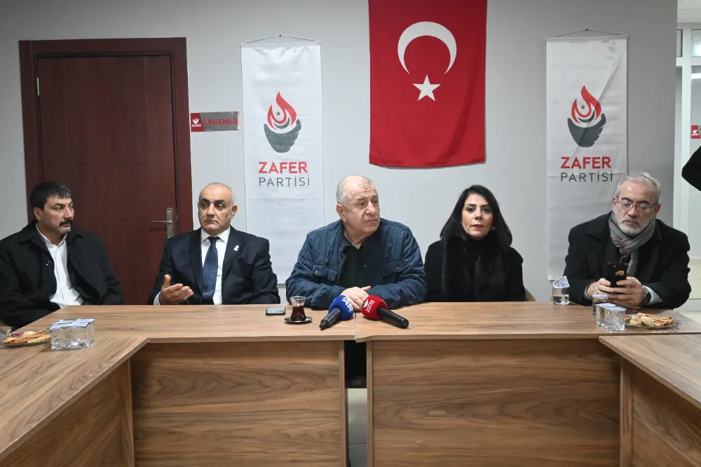 Zafer Partisi Genel Başkanı Prof. Dr. Ümit Özdağ, Kilis’te basın toplantısı düzenledi
