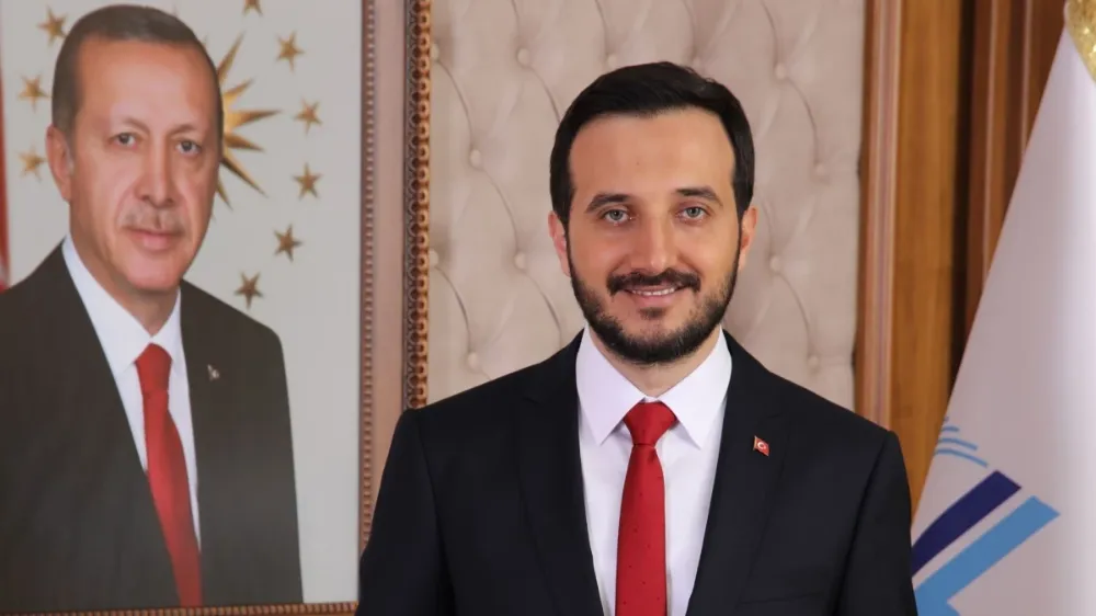 Abdullah Özdemir kimdir, nereli? Abdullah Özdemir hayatı ve kariyeri! Abdullah Özdemir ne mezunu?