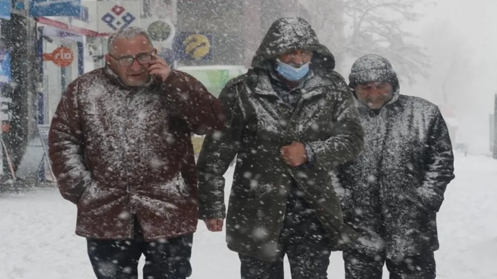 Bayburt’ta Kuvvetli Kar Yağışı ve Çığ Uyarısı