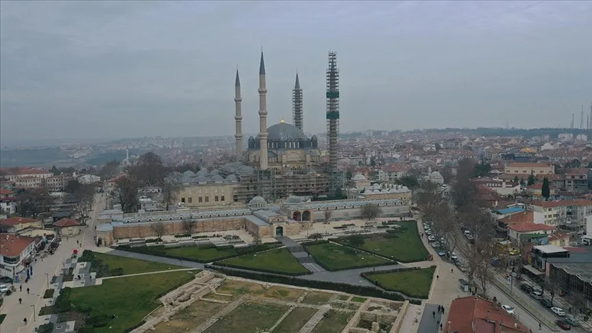 Restorasyondaki Selimiye Camisi geçen yıl çok sayıda ziyaretçi çekti