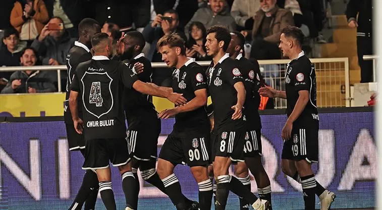 Beşiktaş, Rize deplasmanına 7 eksikle geliyor!