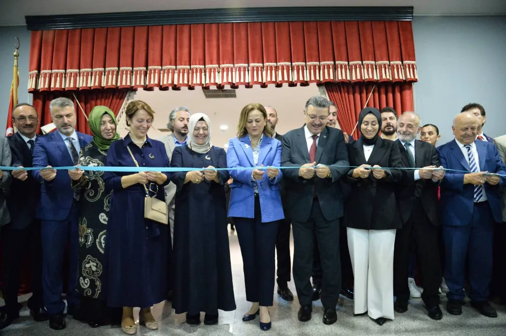 Trabzon’da Dualı Sultan Gömlekleri ve Geleneksel Türk Sanatları Sergisi Açıldı